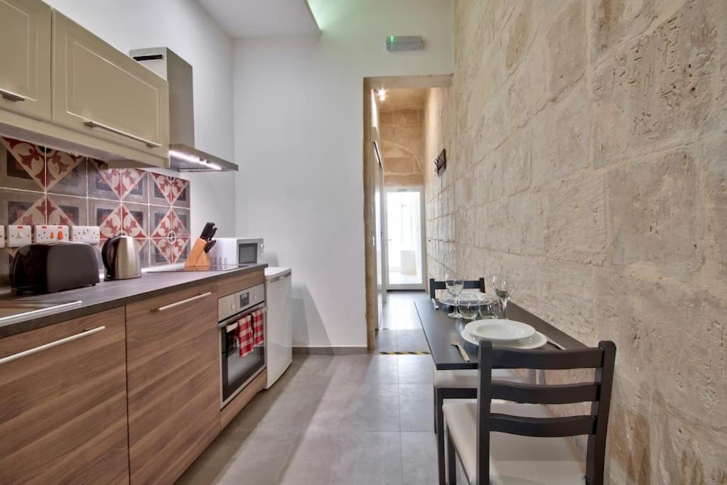 Vallettastay Old Lodge Apartment 1 Экстерьер фото